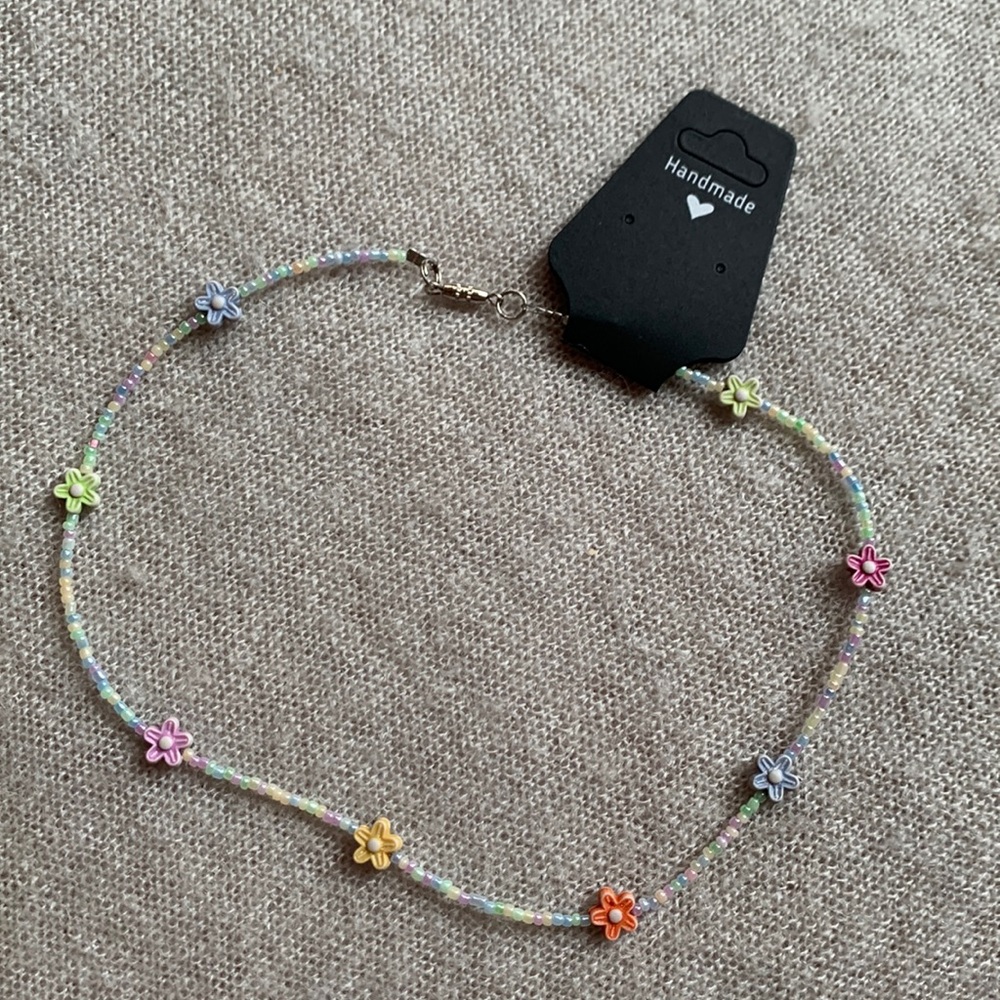 3x25$ 💝⭐️💕 Handmade - Short necklace - Multicolors beads and flowers.
